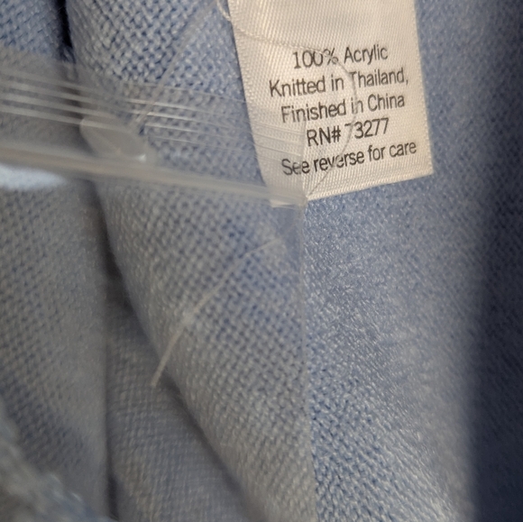 Croft & Barrow Light Blue V-Neck Sweater Medium - Picture 4 of 4